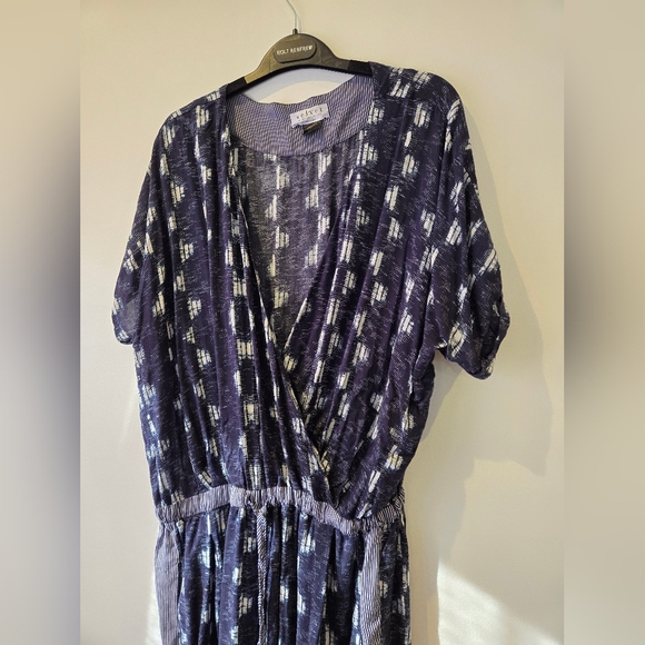 Velvet by Graham and Spencer Cady Indian Challis Jumpsuit Size Large - Picture 5 of 12